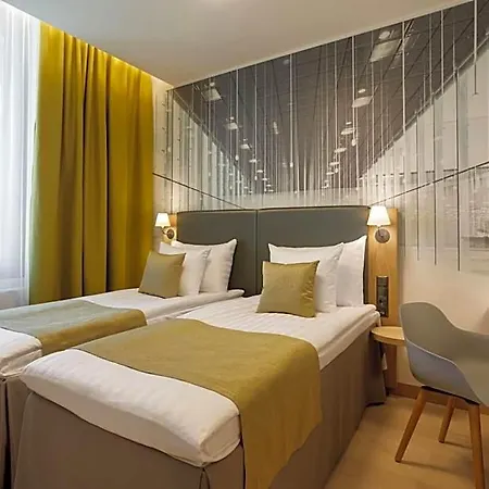 Otel Centennial Nexus 4*