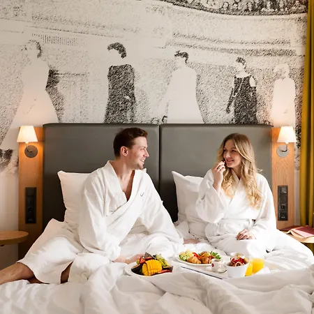 Centennial Nexus Hotel 4*