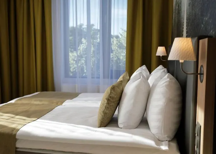 Centennial Nexus 4* Reval