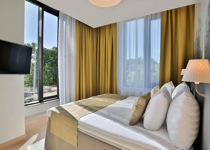 Centennial Nexus فندق