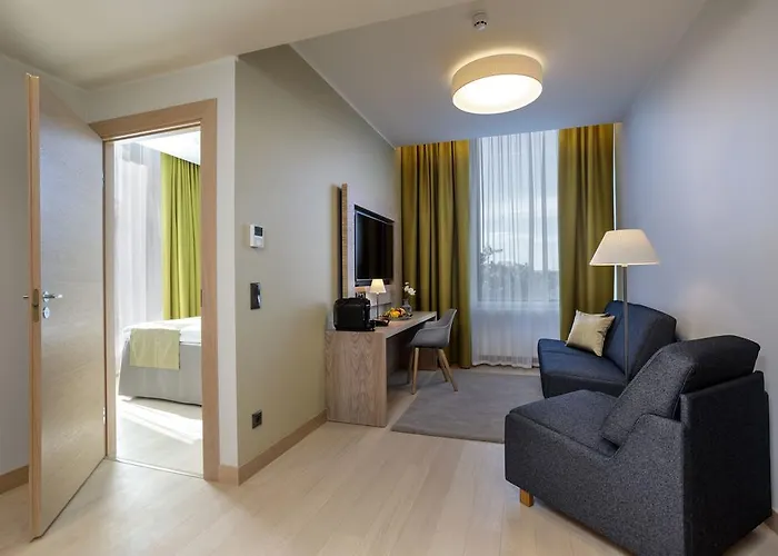 Centennial Nexus Hotel 4*