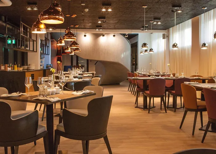 Centennial Nexus Hotel 4*